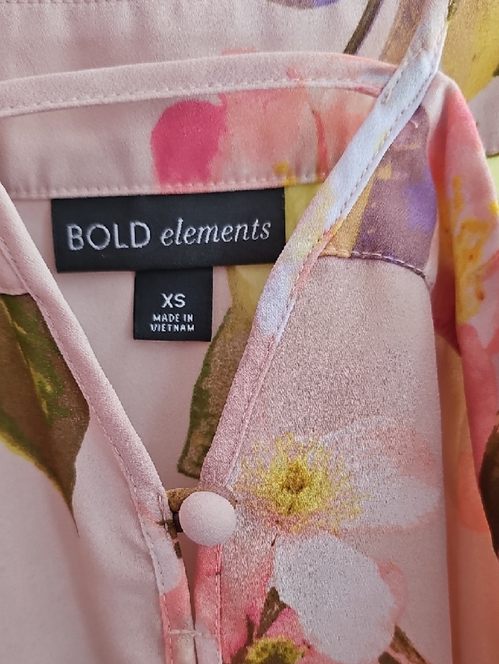 BOLD elements Pink Floral Cold-Shoulder Camisole - Picture 2 of 9